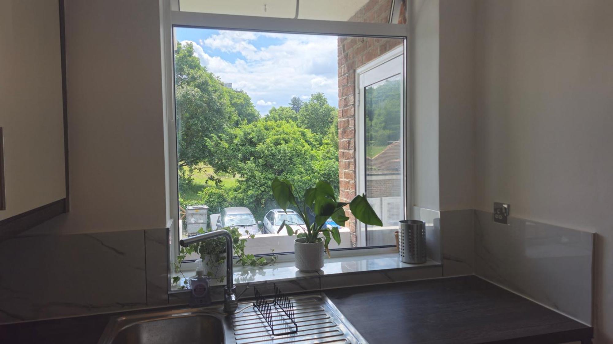 Bright Spacious Airy 2 Bed Flat イーリング エクステリア 写真